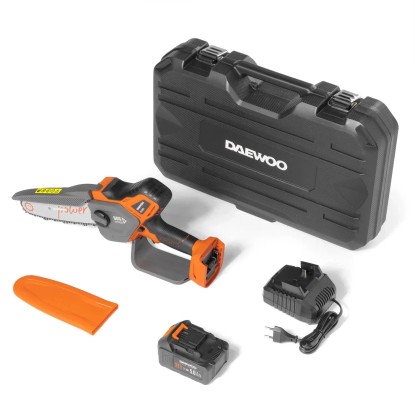DAEWOO Pilarka akumulatorowa 21V DACS 821Li set DAEWOO Pilarka akumulatorowa 21V DACS 821Li set