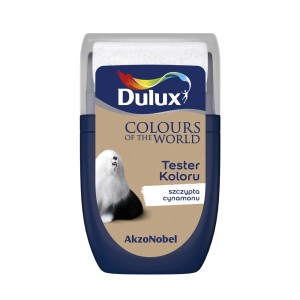 Tester farb Dulux „Szczypta cynamonu“: Wałek do malowania ścian w kolorze brązowym.