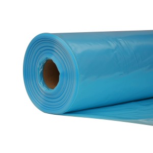 Rolka niebieskiej folii, kategoria folie i włókniny.