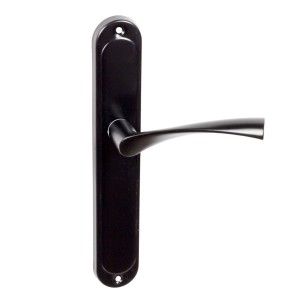 Czarny zestaw klamek do drzwi wewnętrznych.