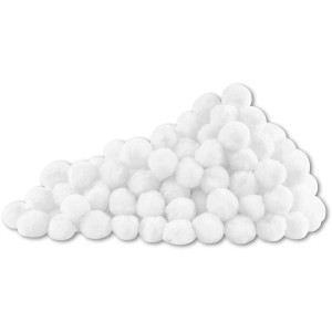 Białe kulki waty jako akcesoria/wkłady do prac ręcznych lub czyszczenia.