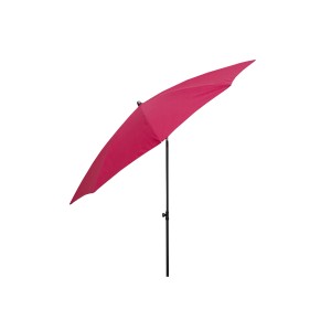 Różowy parasol balkonowy zapewniający cień na balkonie.