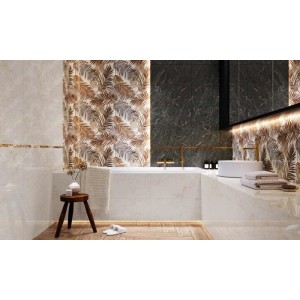 Łazienka z dekorami i płytkami w motywy liści.