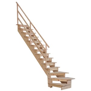 Drewniane schody wewnętrzne, surowe, z poręczą.