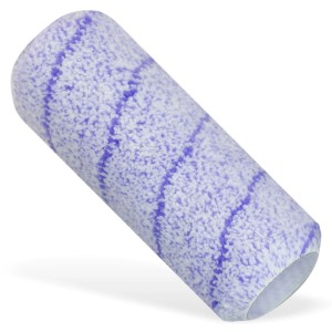 Wałek malarski t.b.t. z niebieskim wzorem.