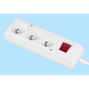 Biała listwa zasilająca z 3 gniazdami i czerwonym włącznikiem do użytku wewnętrznego.