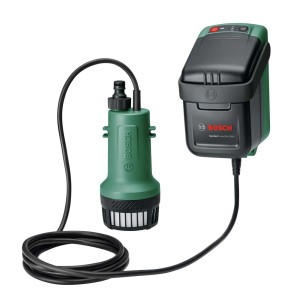 Bosch Akku GardenPump 18V-2000 Solo: Pompa do deszczówki z akumulatorowym sterowaniem do nawadniania ogrodu.