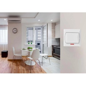 Biały wyłącznik t.b.t. do sterowania oświetleniem w nowoczesnym salonie.