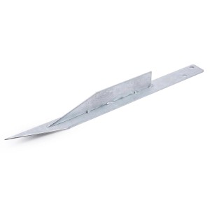 Metalowa kotwa gruntowa do sprzętu zabawowego, ocynkowana, do bezpiecznego mocowania w ogrodzie.