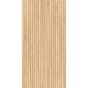 Jasna płytka podłogowa imitująca drewno z rowkowaną powierzchnią.