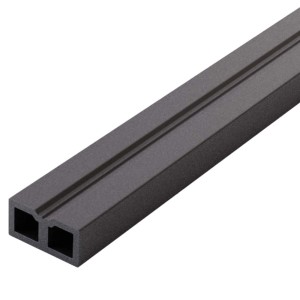 Ciemnoszara deska tarasowa t.b.t. z rowkiem i dwiema komorami.