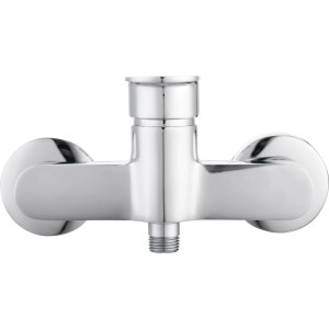 Chromowana bateria prysznicowa t.b.t. do prysznica.