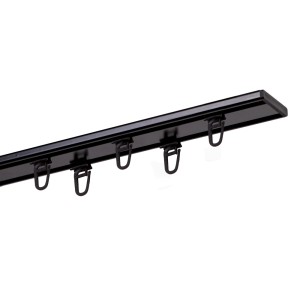 Czarny karnisz sufitowy t.b.t. z żabkami do zasłon i firan.