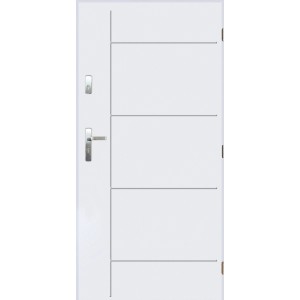 Białe drzwi zewnętrzne z poziomymi liniami dekoracyjnymi i srebrną klamką.