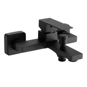 Czarna bateria wannowa t.b.t. do nowoczesnych łazienek.