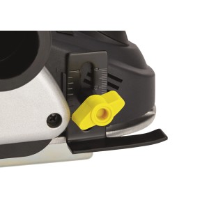 Zbliżenie strugarki: Regulacja głębokości za pomocą żółtego pokrętła.