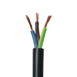 Czarny przewód H03VV-F 3 x 0,75 w izolacji PVC, sprzedawany na metry.