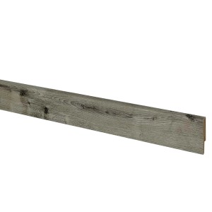 Szara listwa przypodłogowa t.b.t. z efektem drewna.
