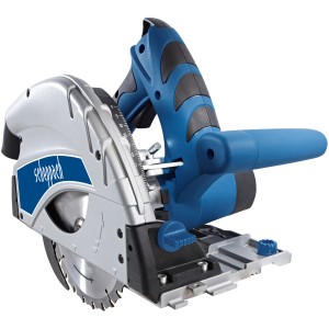 Pilarka zagłębiarka Scheppach PL 55, ręczna pilarka tarczowa w kolorze srebrno-niebieskim z tarczą.