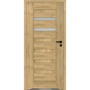 Nowoczesne drzwi wewnętrzne w kolorze drewna z przeszkleniami i czarną klamką.