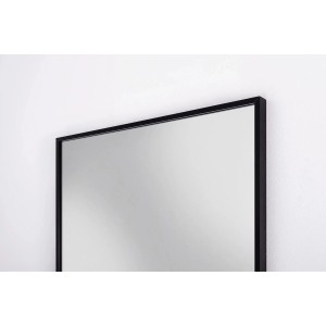 Prostokątne lustro w czarnej ramie. Kategoria: Lustra.