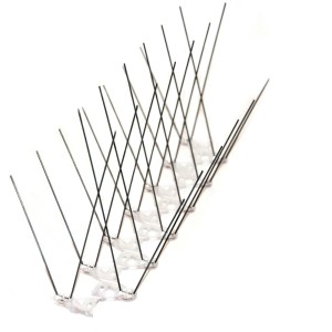 t.b.t. Metalowe kolce przeciw ptakom na przezroczystej plastikowej podstawie.