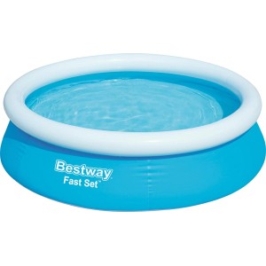 Niebieski basen Bestway Fast Set z białym dmuchanym pierścieniem, wypełniony wodą.