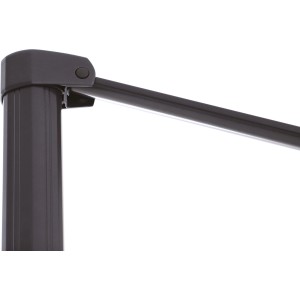 Zbliżenie ramy parasola wiszącego t.b.t.