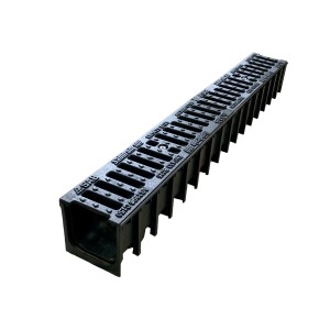 Czarny kanał odwadniający z kategorii Odwodnienia liniowe.