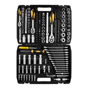 Kompleksowy zestaw narzędzi z kluczami i akcesoriami, idealny dla majsterkowiczów i profesjonalistów.