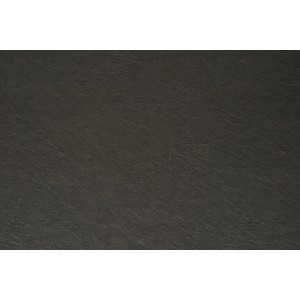 Zbliżenie antracytowej folii samoprzylepnej z delikatną strukturą.