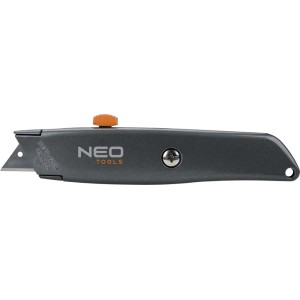 Nóż NEO Tools, nóż segmentowy z szarym ostrzem i pomarańczowym przyciskiem.