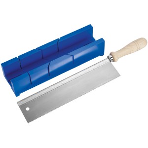 LUX Zestaw do cięcia pod kątem Classic: Piła precyzyjna z skrzynką uciosową do dokładnych cięć.