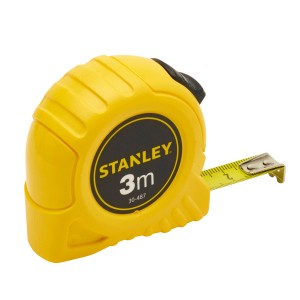 Żółta miara zwijana Stanley, 3 metry, do precyzyjnych pomiarów.