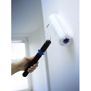 Zestaw wałków LUX, 3-częściowy, z tyczką teleskopową i kratką podczas użytkowania.