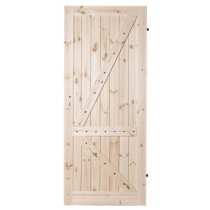 Rustykalne drewniane drzwi wewnętrzne, jasne drewno ze wzmocnieniami Z i okuciami.