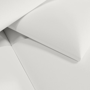 Zbliżenie białych paneli ściennych t.b.t.