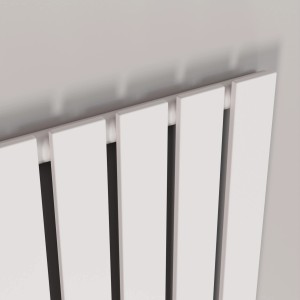 Zbliżenie na biały grzejnik t.b.t.