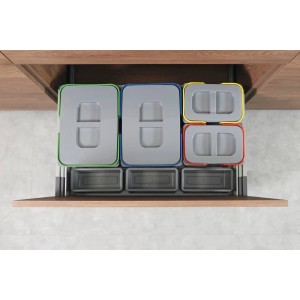 t.b.t. System segregacji odpadów kuchennych z kolorowymi pojemnikami w wysuwanej szufladzie.