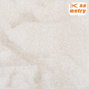 Zbliżenie jasnej wykładziny dywanowej t.b.t. sprzedawanej na metry.