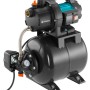 Hydrofor Gardena ze zbiornikiem ciśnieniowym do nawadniania ogrodu i zaopatrzenia w wodę w gospodarstwie domowym.