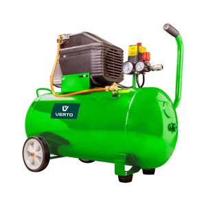 Zielony kompresor t.b.t. z kołami do użytku mobilnego.