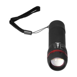 Czarna latarka t.b.t. z paskiem na nadgarstek i funkcją zoom.