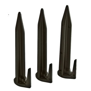 Kołki Worx do robotów koszących Landroid, opakowanie 100 szt. do mocowania przewodu ograniczającego.