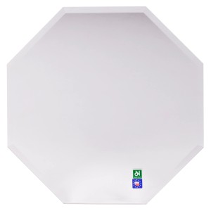 Biała, ośmiokątna lampa sufitowa t.b.t. Lustra.