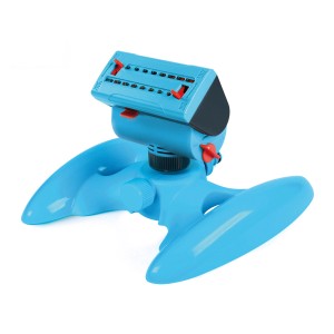 Niebieski zraszacz do trawników t.b.t. do nawadniania ogrodu.