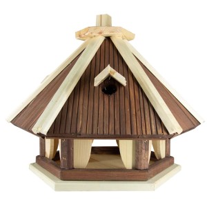 Drewniany karmnik dla ptaków z brązowym dachem i jasną drewnianą ramą. Kategoria: Karmniki dla ptaków.