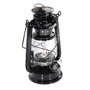 Czarna lampa naftowa o klasycznym wyglądzie. Idealna jako lampion do ogrodu i na kemping.