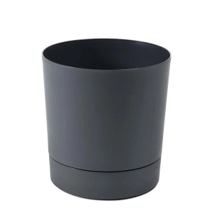 Szara doniczka t.b.t. do użytku wewnątrz i na zewnątrz.