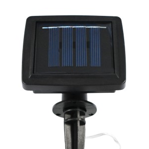 Zbliżenie panelu słonecznego łańcucha świetlnego t.b.t.